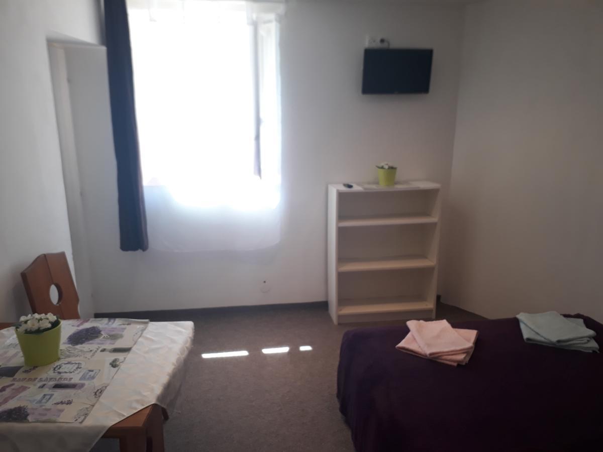 Apartmany Karlštejn Buitenkant foto