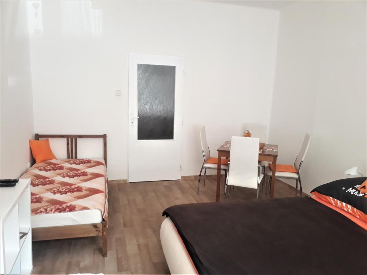 Apartmany Karlštejn Buitenkant foto